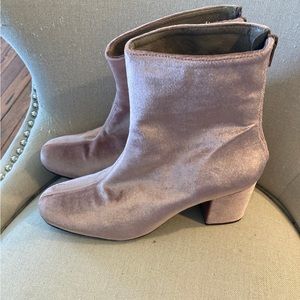 FREE PEOPLE velvet block heel ankle booties